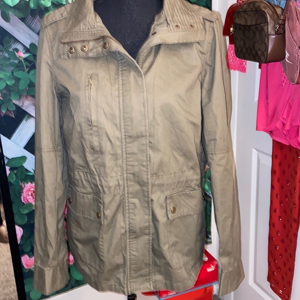 Womens lightweight jacket